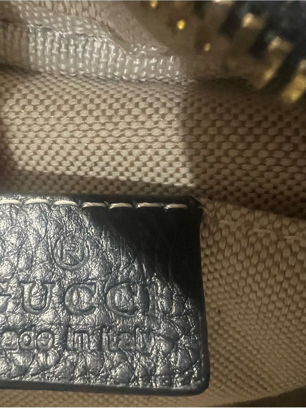 Gucci Black Pebbled Leather Interlocking G Crossbody Bag - Picture 5 of 7